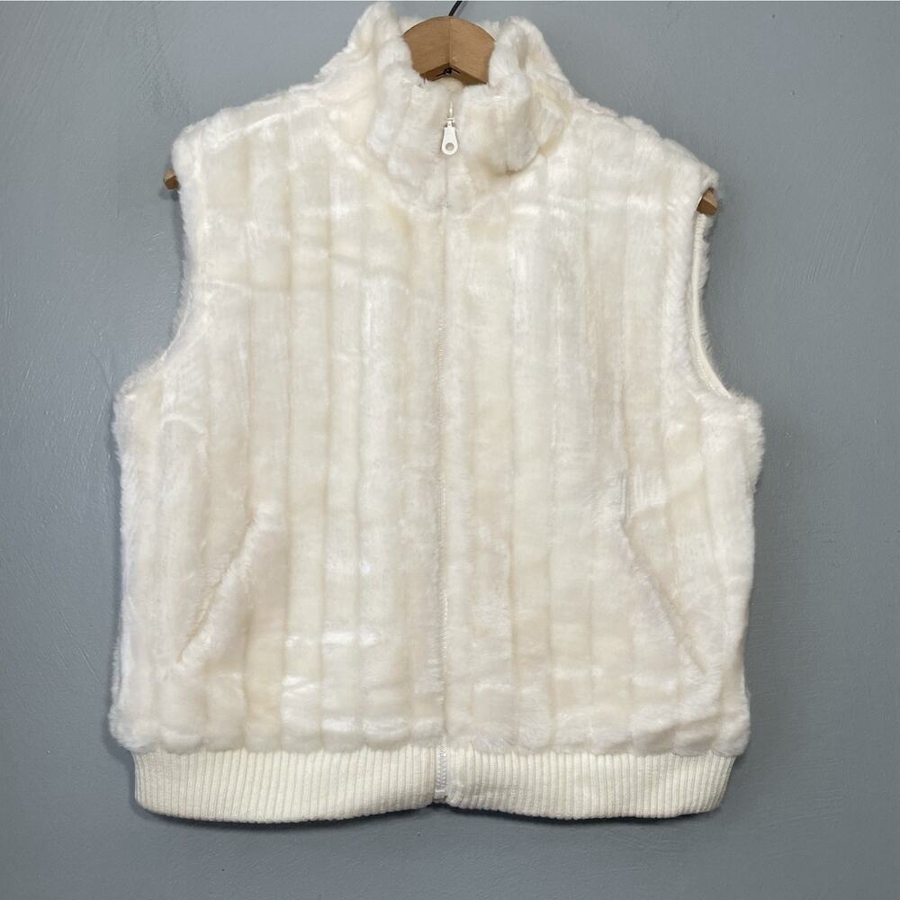 Mix It Faux Fur Vest Size S M Creamy White Quiet Luxury Mob Wife Bomber Y2K Boho